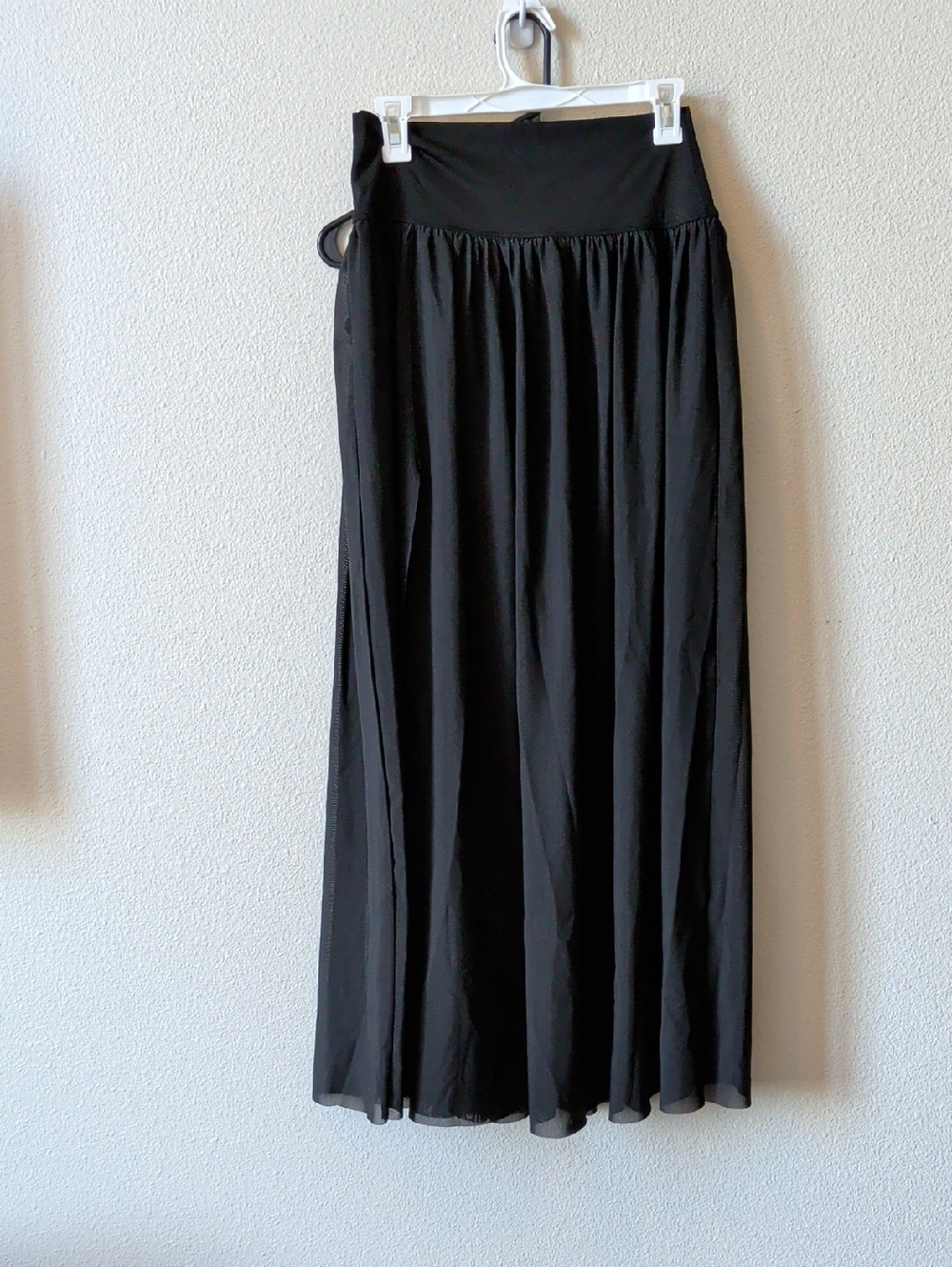 HALARA High Waisted 2-in-1 Mesh Flowy Maxi Casual Skirt - Picture 2 of 7